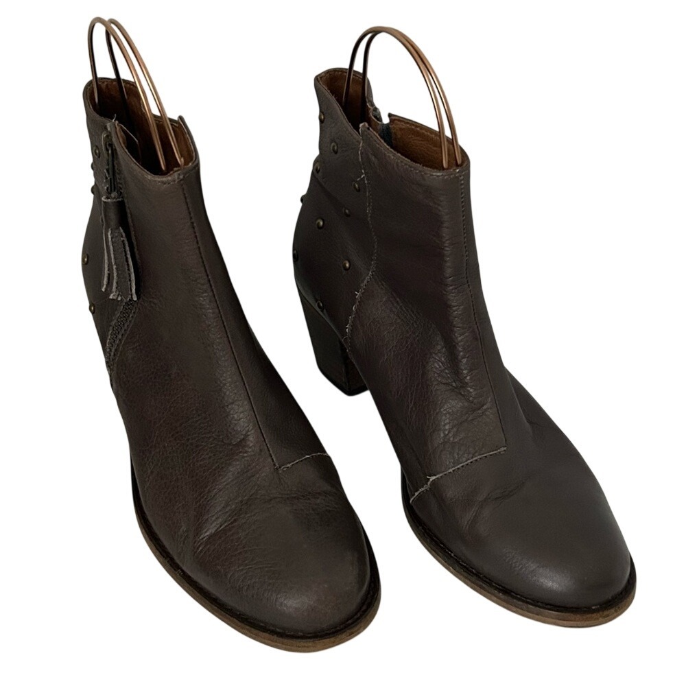 Eric Michael Brown Soft Leather Ankle Booties With Studs Size 40